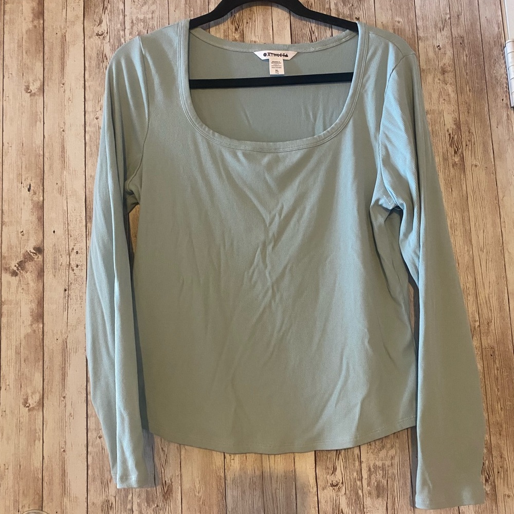 Athleta XL Women's Light Blue / green Long Sleeve Cropped Top ribbed Basic